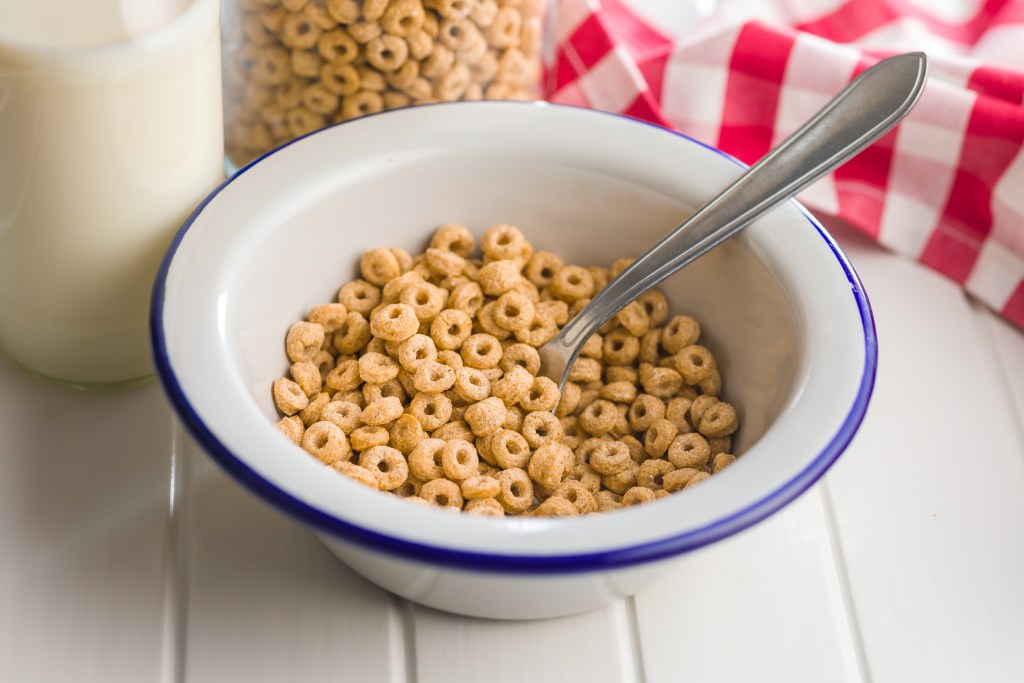 How to Formulate a High-Protein Cereal That Tastes Great and Holds Up in Milk (or&nbsp;Yogurt)